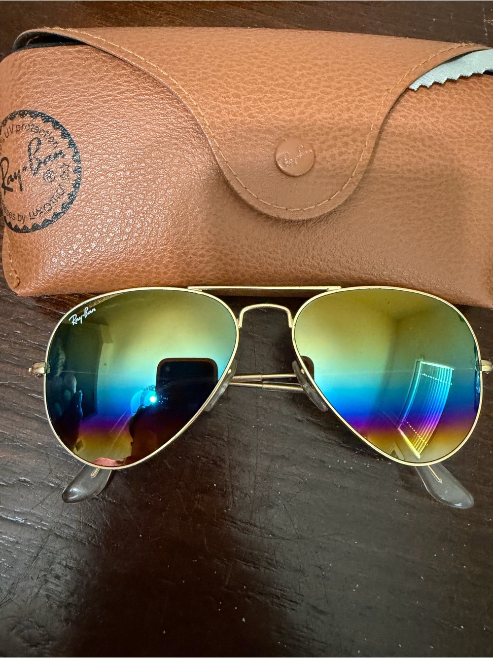 Ray-Ban Gold Frame Sunglasses w/ rainbow 🌈 mirrored Lenses